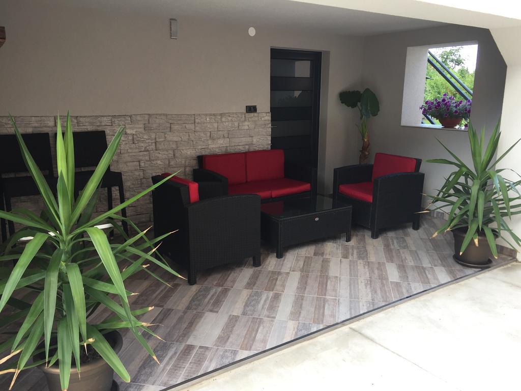 Apartmani Mila Laktasi Luaran gambar