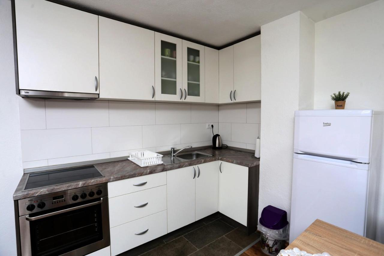 Apartmani Mila Laktasi Luaran gambar
