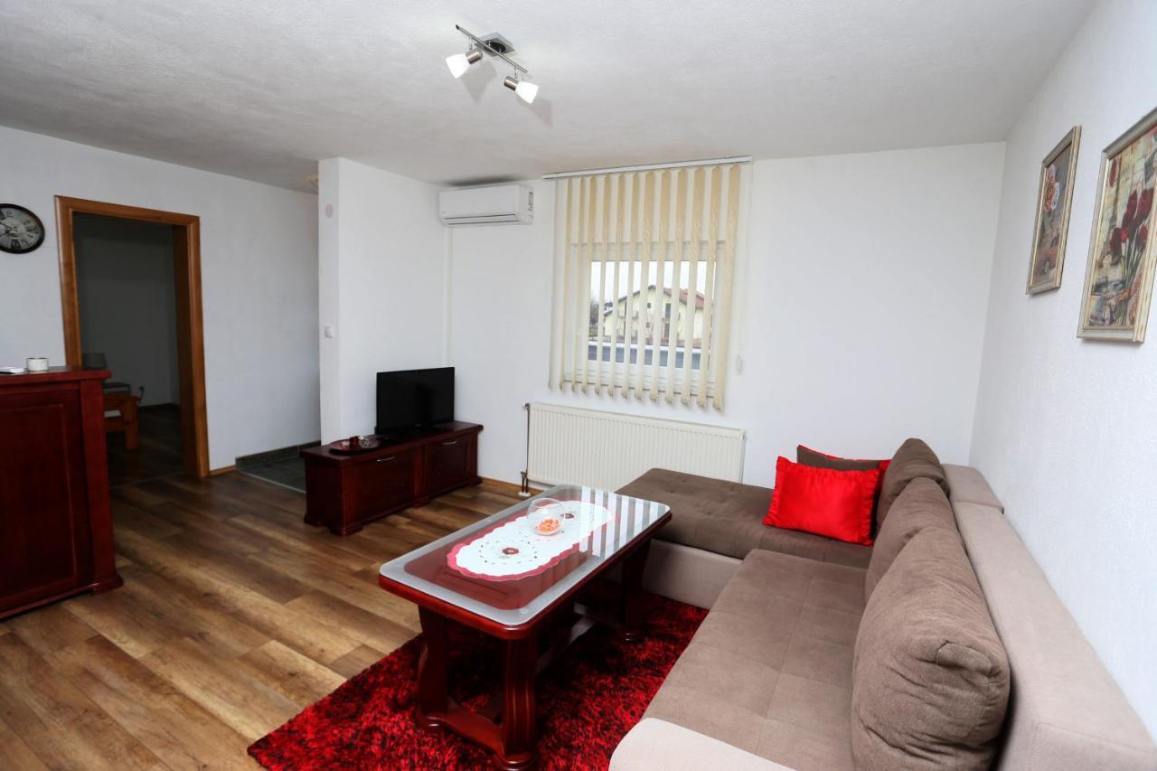 Apartmani Mila Laktasi Luaran gambar